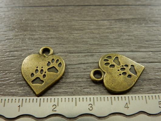 Sydäntassuriipus, 17x13mm, pronssi, 1kpl