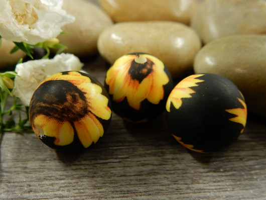 Silikonihelmi kukat, 15mm, kuvio, 1kpl