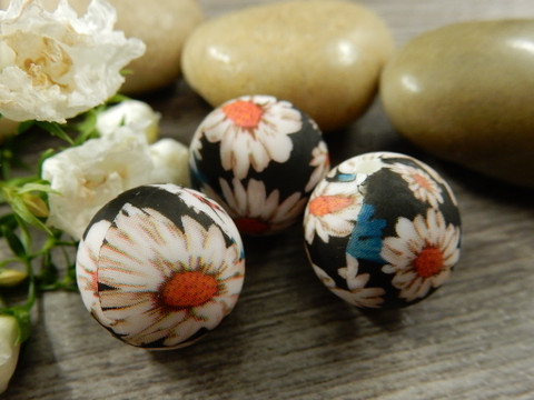 Silikonihelmi kukat, 15mm, kuvio, 1kpl