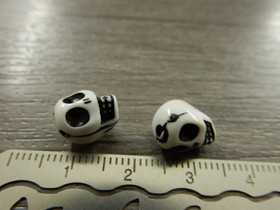 Akryylihelmi pääkallo, 10x8x9mm, valkoinen, 20kpl