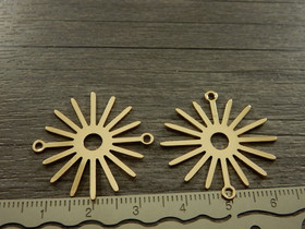 Aurinkoriipus/linkki, 28x27mm, vaaleakulta, 1kpl