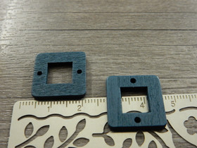 Puuriipus neliö, 18mm, petrooli, 1kpl