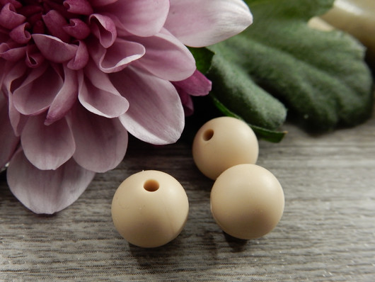 Silikonihelmi, 9mm, tumma beige, 1kpl