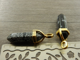 Kristalliriipus lumihiutale obsidiaani, 38x12mm, kulta/musta-harmaa, 1kpl