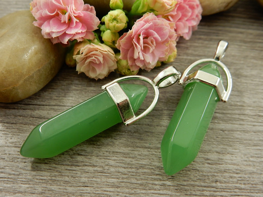 Kristalliriipus aventuriini, 38x12mm, kromi/vihreä, 1kpl