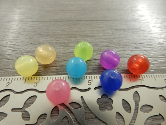 Akryylihelmi karkki, 8mm, mix setti, 20kpl