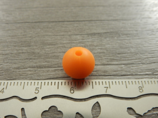 Silikonihelmi, 9mm, tummaoranssi, 1kpl