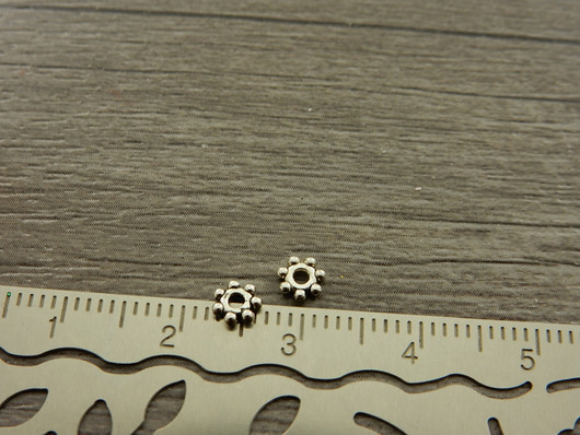 Metallihelmi rondelli, 4mm, kromi, 20kpl