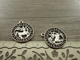 Horoskooppiriipus jousimies, 24x21mm, kromi, 1kpl