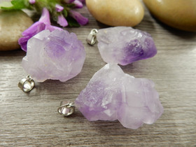 Kristalliriipus ametisti, n.15-30mm, liila, 1kpl 