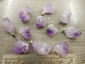 Kristalliriipus ametisti, n.15-30mm, liila, 1kpl 