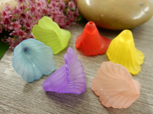 Akryylihelmi kukka, 18x17mm, mix setti, 10kpl