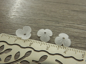 Akryylihelmi kukka, 9x10mm, valkoinen, 20kpl