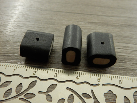 Fimohelmi laku, 13x15x13mm, musta-valkoinen, 10kpl