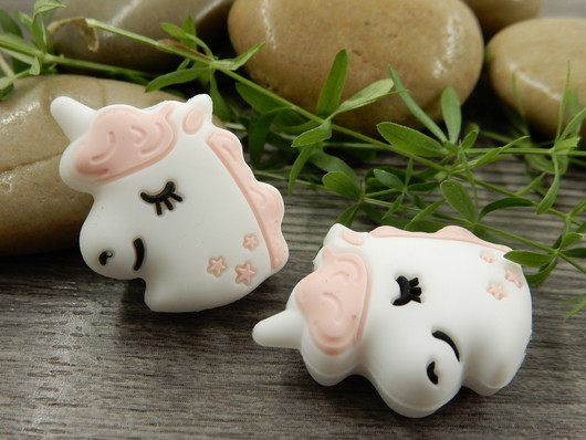 Silikonihelmi yksisarvinen, 28x21mm, moniväri, 1kpl