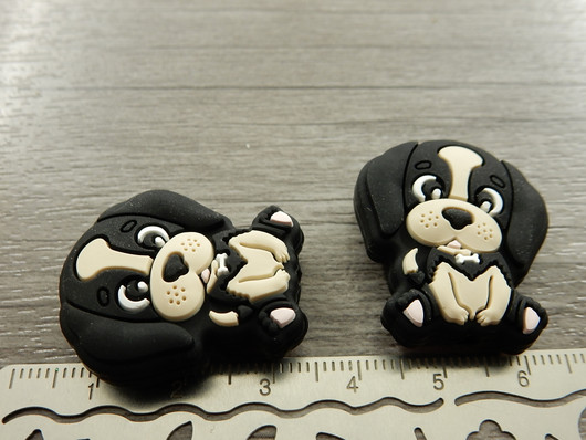 Silikonihelmi koira, 28x24mm, musta, 1kpl