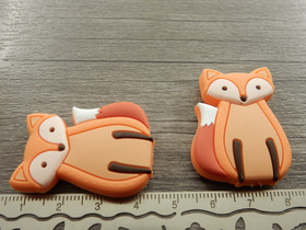 Silikonihelmi kettu, 36x27mm,oranssi, 1kpl