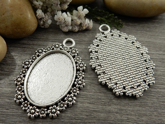 Kapussipohja kukka, 18x25mm, kromi, 1kpl