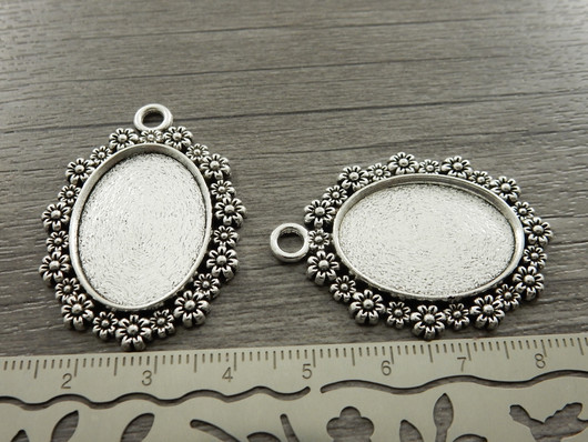 Kapussipohja kukka, 18x25mm, kromi, 1kpl