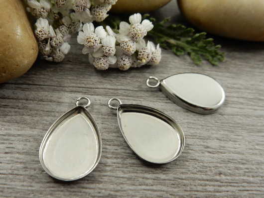 Kapussipohja pisara, 14x10mm, rst, 1kpl