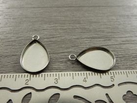 Kapussipohja pisara, 14x10mm, rst, 1kpl