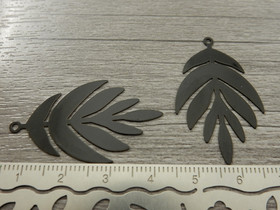 Lehtiriipus, 38x23mm, musta, 1kpl