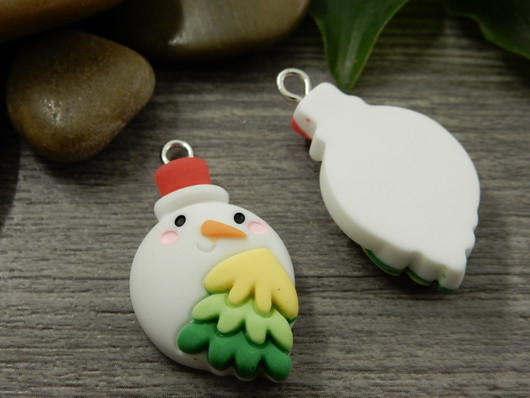 Lumiukko ja kuusiriipus, 31x17mm, valkoinen, 1kpl