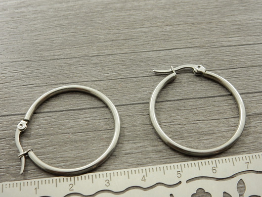 Korvakorurengas huggie, 29.5x2mm, rst, 1pari