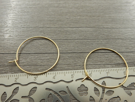 Korvakorurengas, 25x0.7mm, 18K/vaaleakulta/rst, 1pari