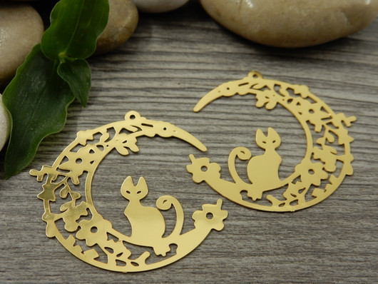 Kuukissariipus, 35x32mm, kulta, 1kpl