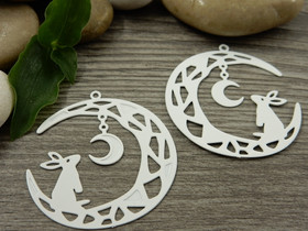 Kuupupuriipus, 34x35mm, valkoinen, 1kpl