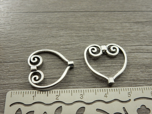 Helmikehys sydän, 21x20mm, kromi, 10kpl