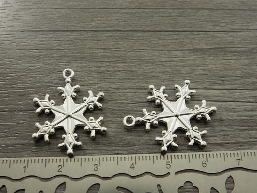 Lumihiutaleriipus, 29x22mm, kirkashopea, 1kpl