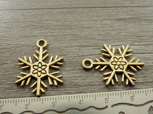 Lumihiutaleriipus, 26x19mm, kulta, 1kpl