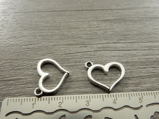 Sydänriipus, 13x16mm, kromi, 1kpl