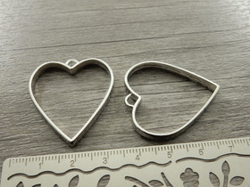 Riipus/ korukehys sydän, 34x30mm, kromi, 1kpl