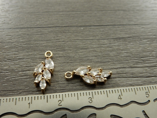 Strassiriipus lehti, 17x7mm, vaaleakulta, 1kpl