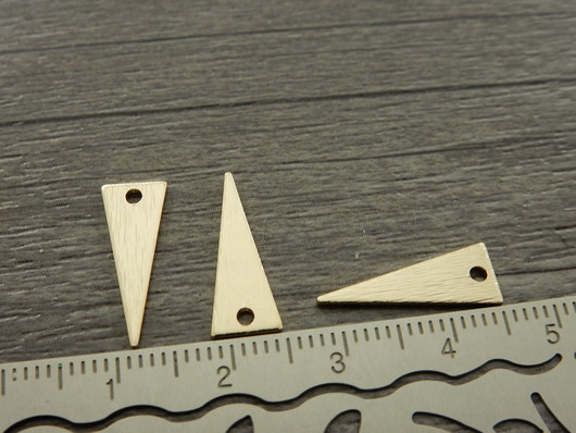 Kolmioriipus, 17x7mm, vaaleakulta, 1kpl