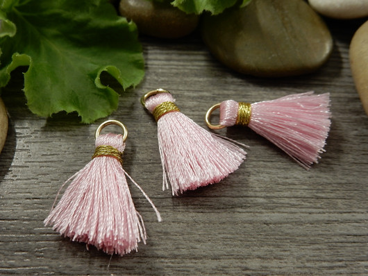 Tasseliriipus, 25mm, vaaleanpunainen, 1kpl