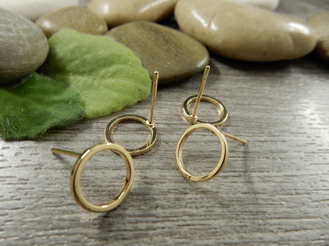 Korvakorutappi rengas+tausta, 10x13mm, 18K/vaaleakulta, 1pari