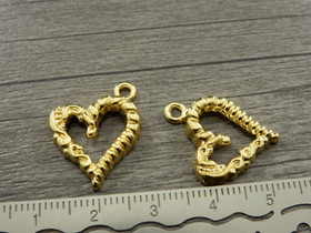 Sydänriipus, 16x17mm, kulta, 1kpl