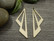 Tuplakolmioriipus, 40x13mm, 18K/vaaleakulta, 1kpl