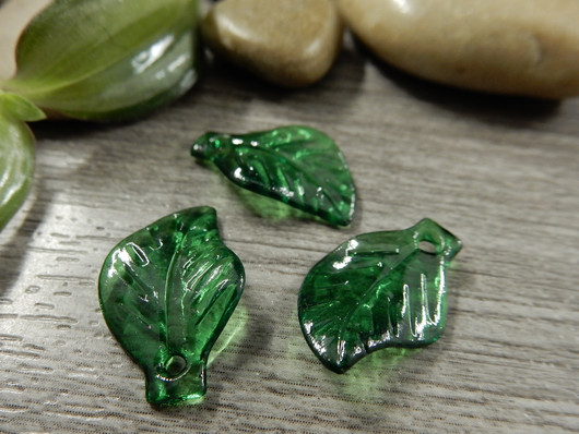 Lehtiriipus akryyli, 20x13mm, vihreä, 1kpl