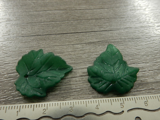 Lehtiriipus akryyli, 23x21mm, tummanvihreä, 1kpl