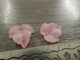 Lehtiriipus akryyli, 23x21mm, vaaleanpunainen, 1kpl