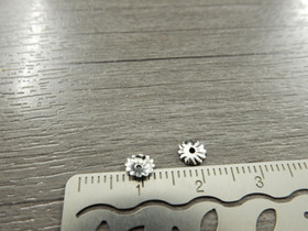 Helmihattu kukka, 5mm, kromi, 50kpl