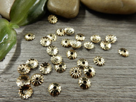 Helmihattu kukka, 5mm, vaaleakulta, 50kpl