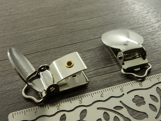 Klipsi pyöreä, 36x22mm, kromi, 1kpl