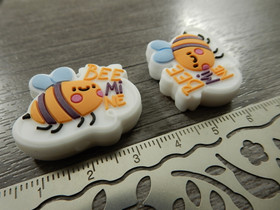 Silikonihelmi ampiainen, 23x28mm, värikäs, 1kpl