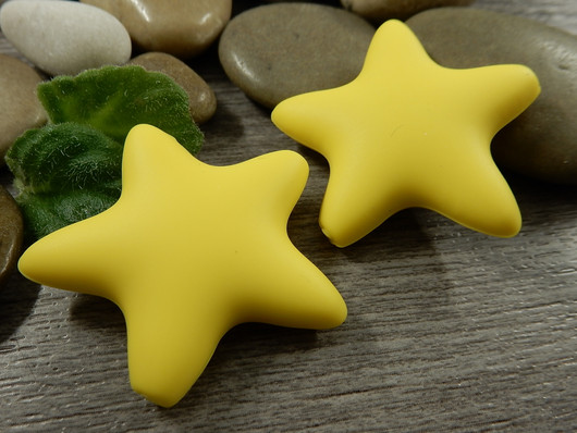 Silikonihelmi tähti, 35x38mm, keltainen, 1kpl